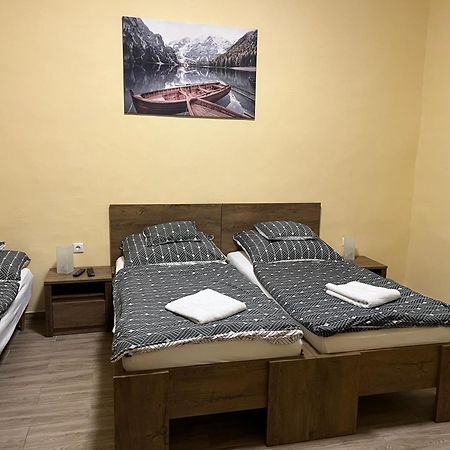 Helga Apartman Makó Exterior foto
