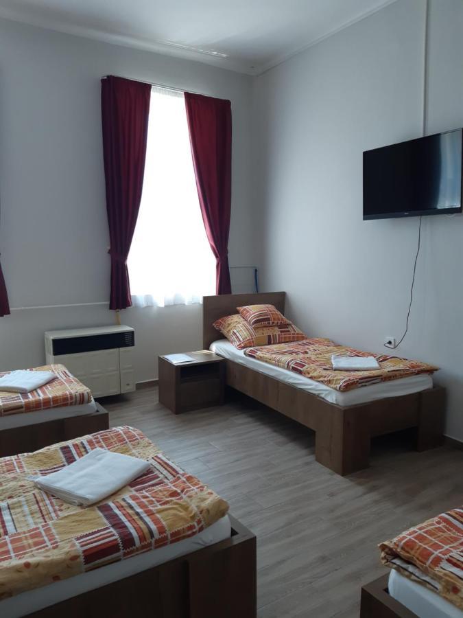 Helga Apartman Makó Exterior foto