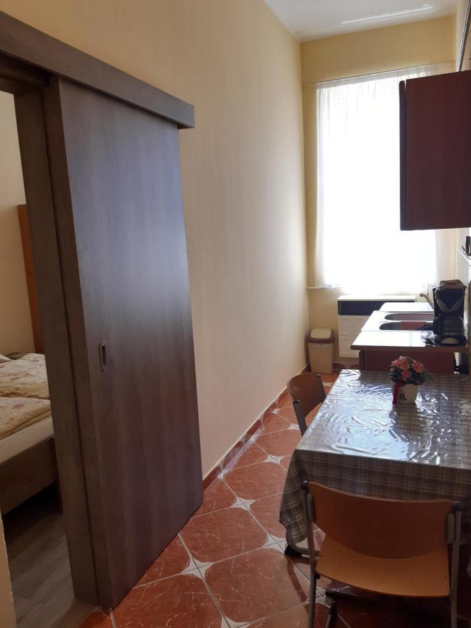 Helga Apartman Makó Exterior foto