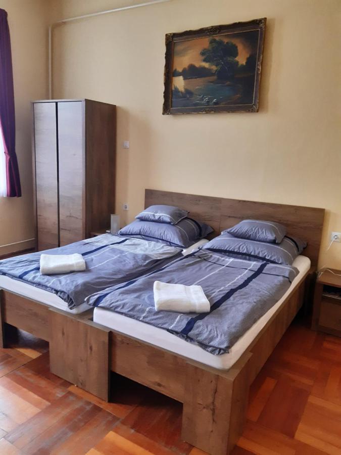 Helga Apartman Makó Exterior foto