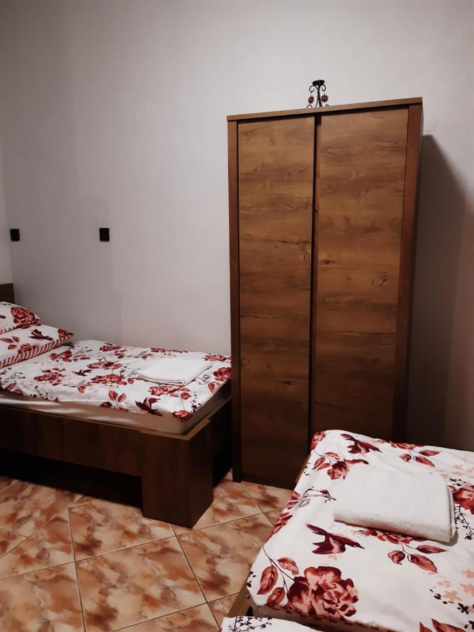 Helga Apartman Makó Exterior foto