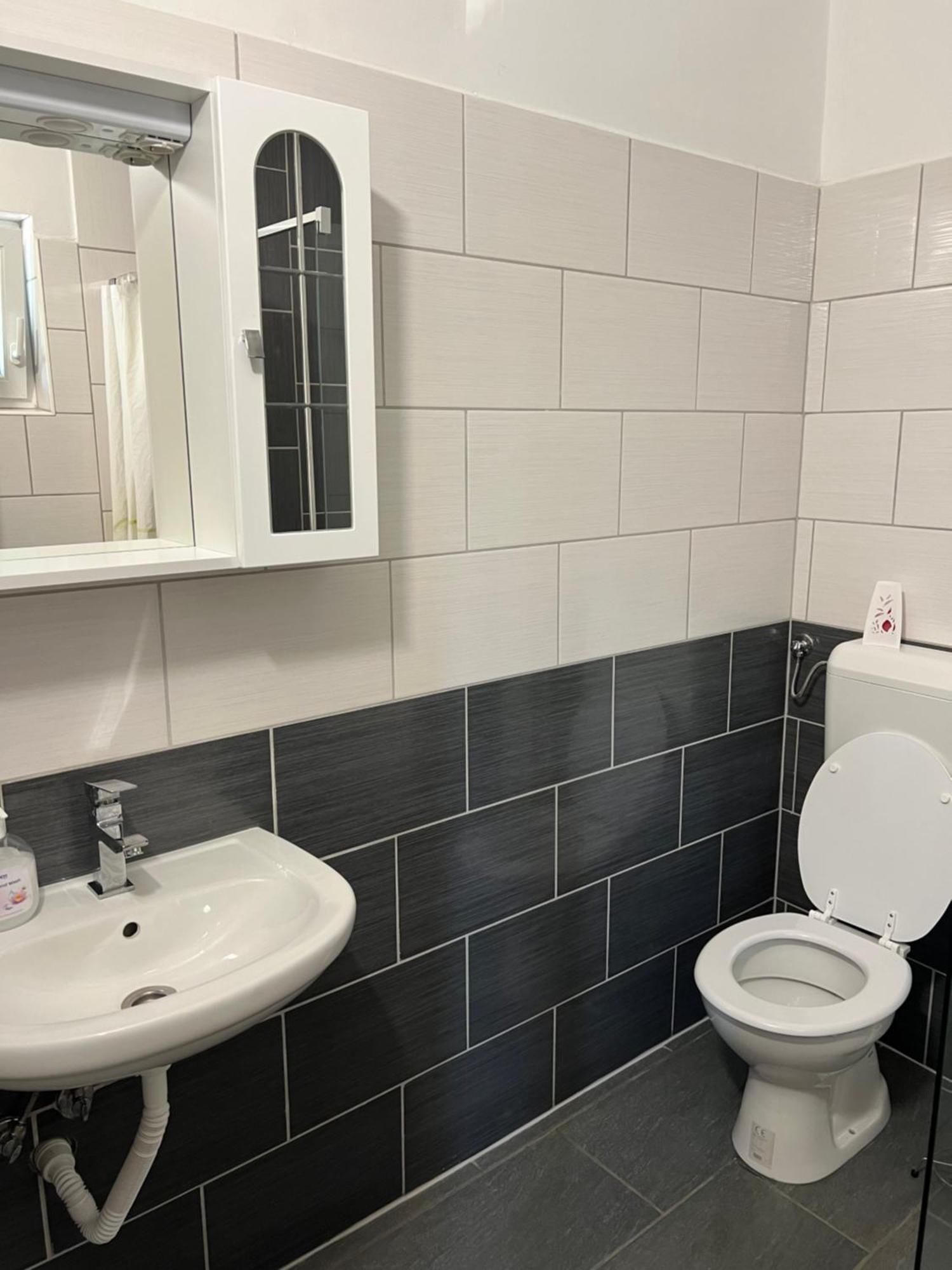 Helga Apartman Makó Exterior foto