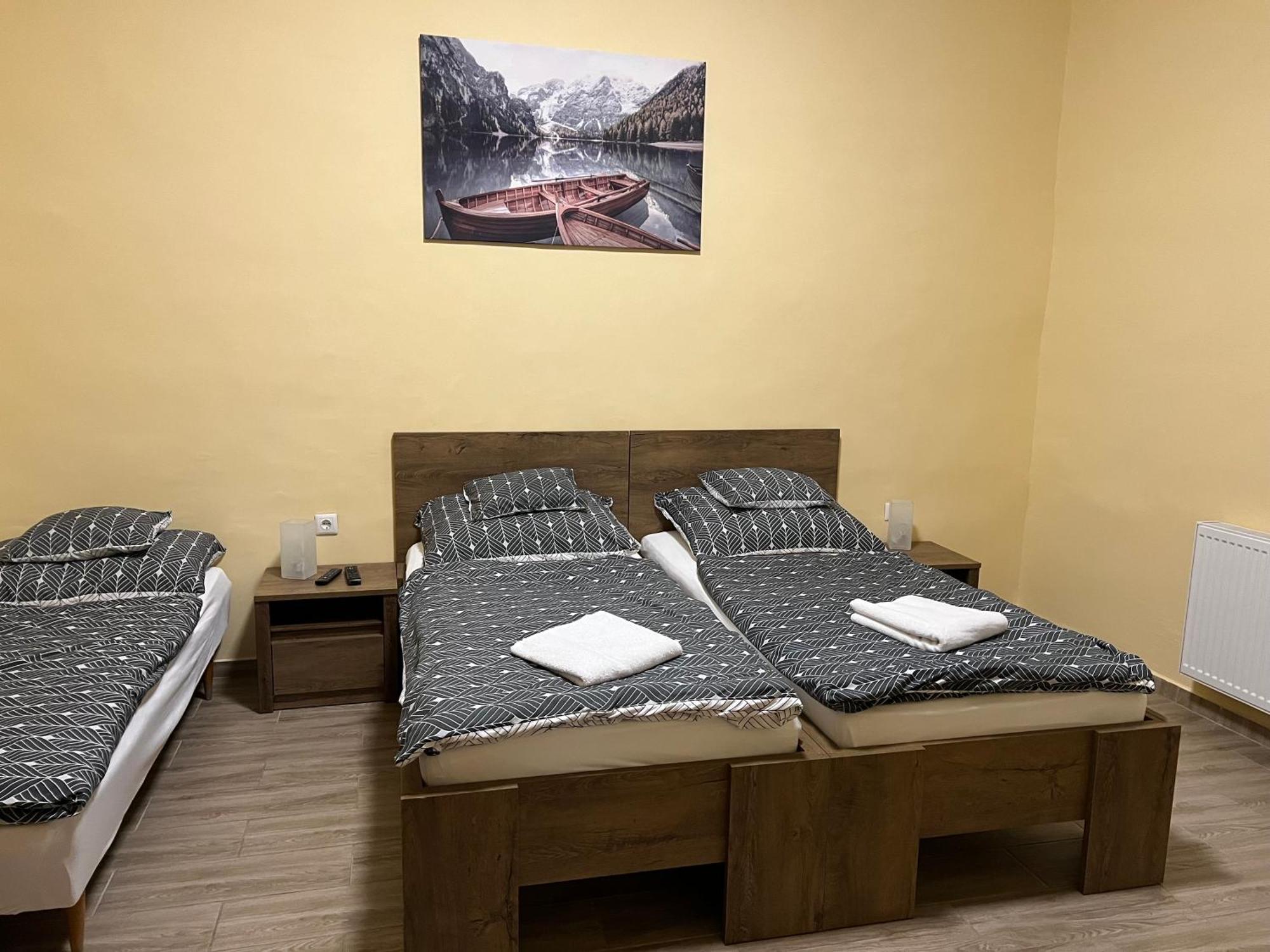 Helga Apartman Makó Exterior foto