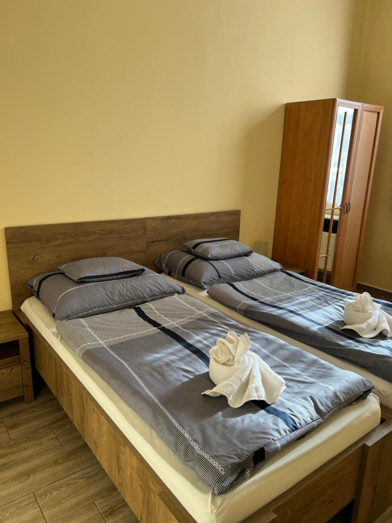Helga Apartman Makó Exterior foto